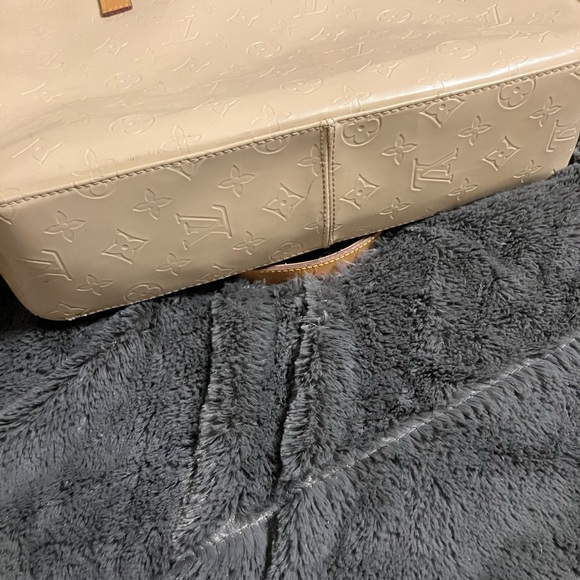 Louis Vuitton  Monogram Vernis Houston Tote Bag M91028 - Picture 3 of 11